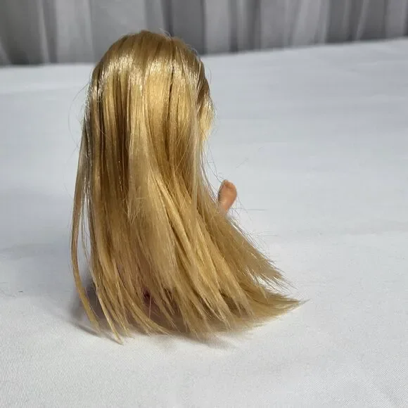 2021 Chelsea Doll Only - Barbie and Chelsea The Lost Birthday GTM82 - Picture 5 of 8